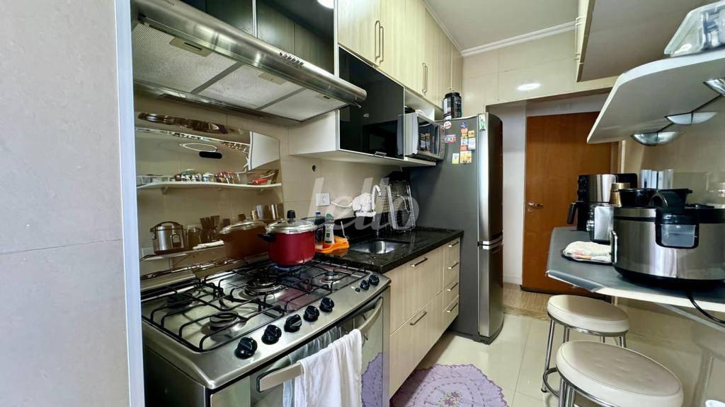 COZINHA de Apartamento à venda, Padrão com 49 m², 2 quartos e 1 vaga em Vila Rui Barbosa - São Paulo
