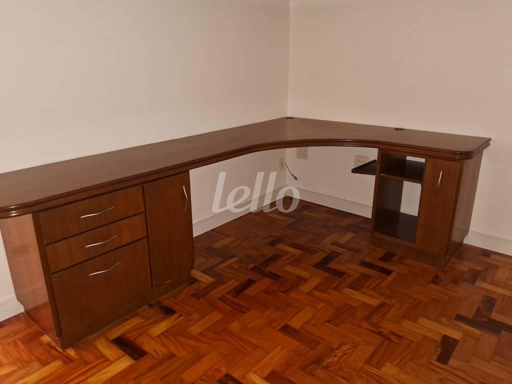 DORMITÓRIO de Apartamento à venda, Padrão com 76 m², 2 quartos e 1 vaga em Vila Ipojuca - São Paulo