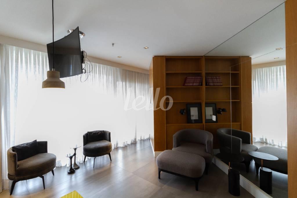 SALA de Apartamento à venda, Padrão com 65 m², 3 quartos e 2 vagas em Vila Olímpia - São Paulo
