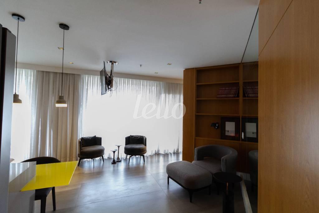 SALA de Apartamento à venda, Padrão com 65 m², 3 quartos e 2 vagas em Vila Olímpia - São Paulo