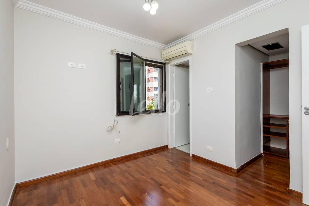 SUITE 2 de Apartamento para alugar, Padrão com 93 m², 3 quartos e 2 vagas em Itaim Bibi - São Paulo
