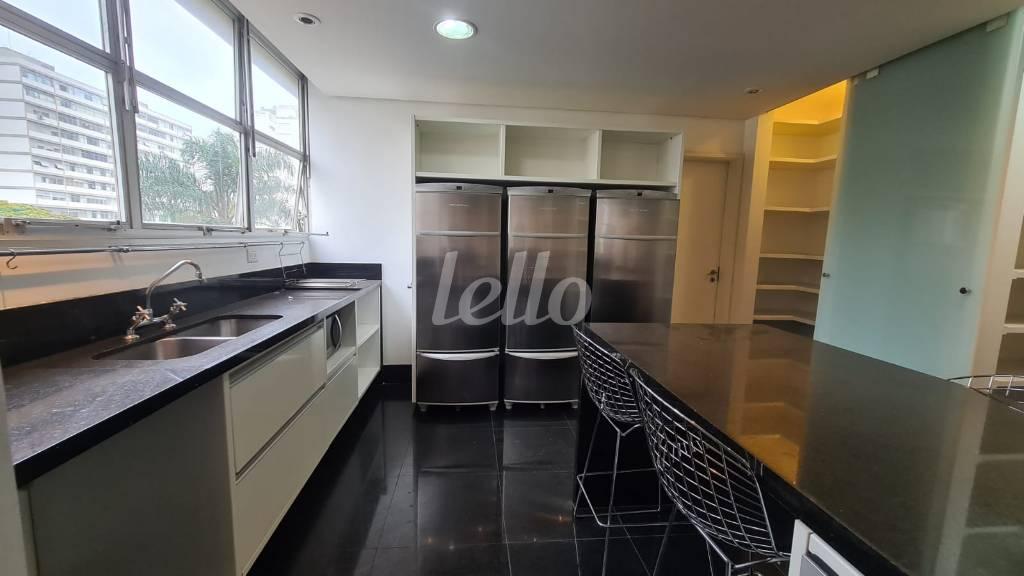 COZINHA de Apartamento para alugar, Padrão com 406 m², 6 quartos e 3 vagas em Jardim Paulista - São Paulo