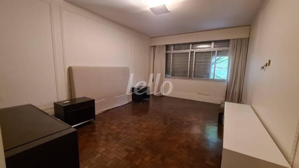 DORMITÓRIO 2 de Apartamento para alugar, Padrão com 406 m², 6 quartos e 3 vagas em Jardim Paulista - São Paulo