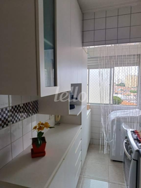COZINHA E LAVANDERIA de Apartamento à venda, Padrão com 50 m², 2 quartos e 1 vaga em Vila Bertioga - São Paulo