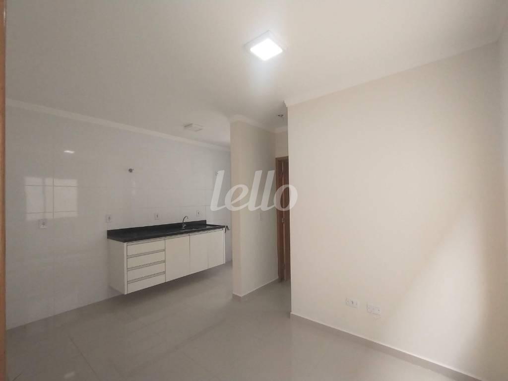 SALA de Apartamento para alugar, Padrão com 30 m², 1 quarto e em Vila Bertioga - São Paulo