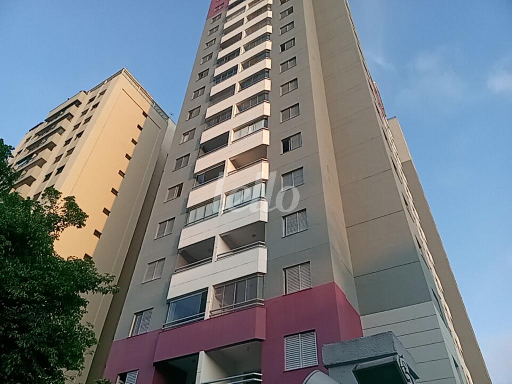 FACHADA de Apartamento à venda, Padrão com 49 m², 2 quartos e 1 vaga em Vila Bertioga - São Paulo