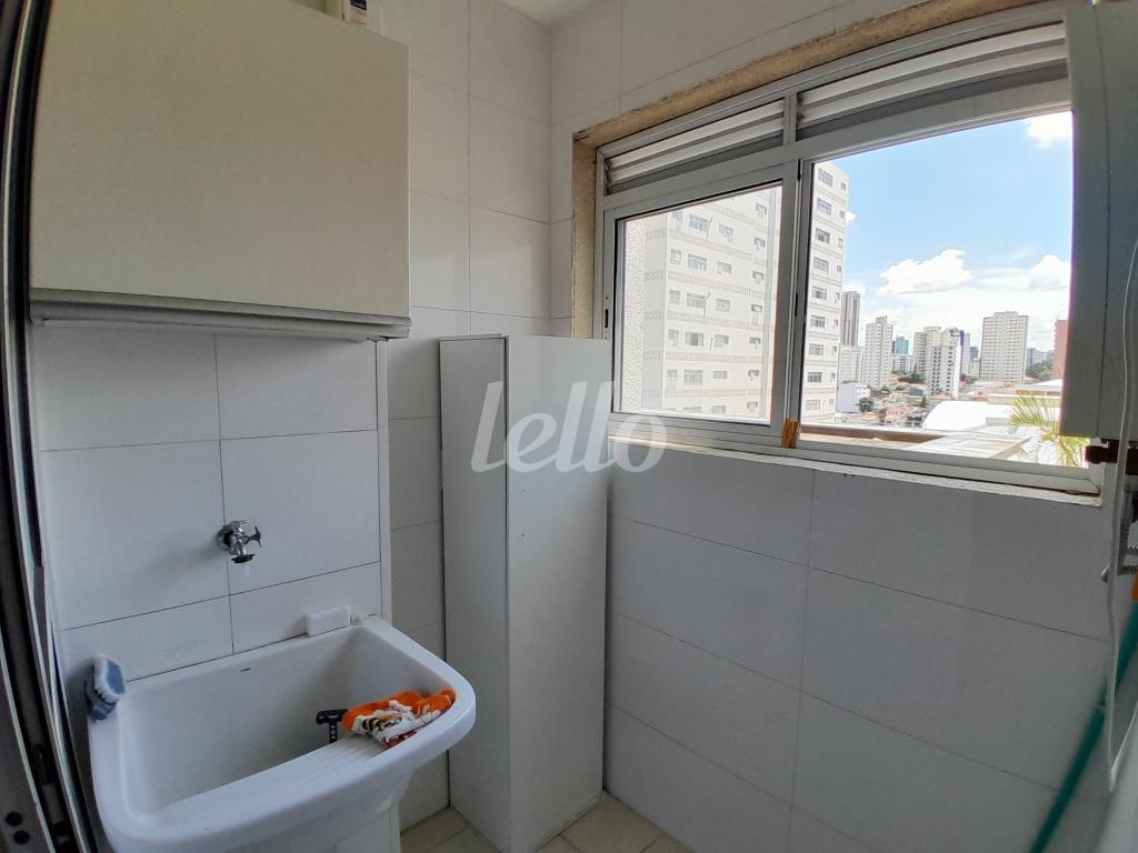 2-ÁREA DE SERVIÇO de Apartamento para alugar, Padrão com 75 m², 2 quartos e 1 vaga em Vila Regente Feijó - São Paulo