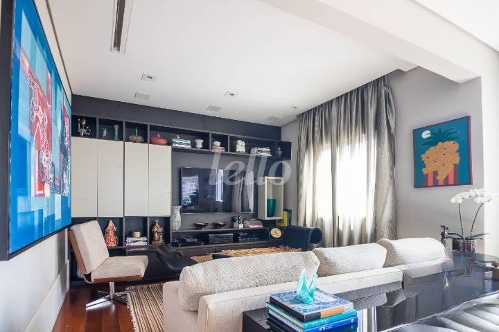 SALA de Apartamento à venda, Padrão com 300 m², 3 quartos e 5 vagas em Perdizes - São Paulo