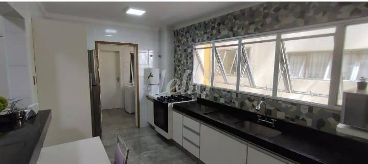 COZINHA COM MÓVEIS PLANEJADOS de Apartamento à venda, Padrão com 100 m², 3 quartos e 2 vagas em Vila Bastos - Santo André