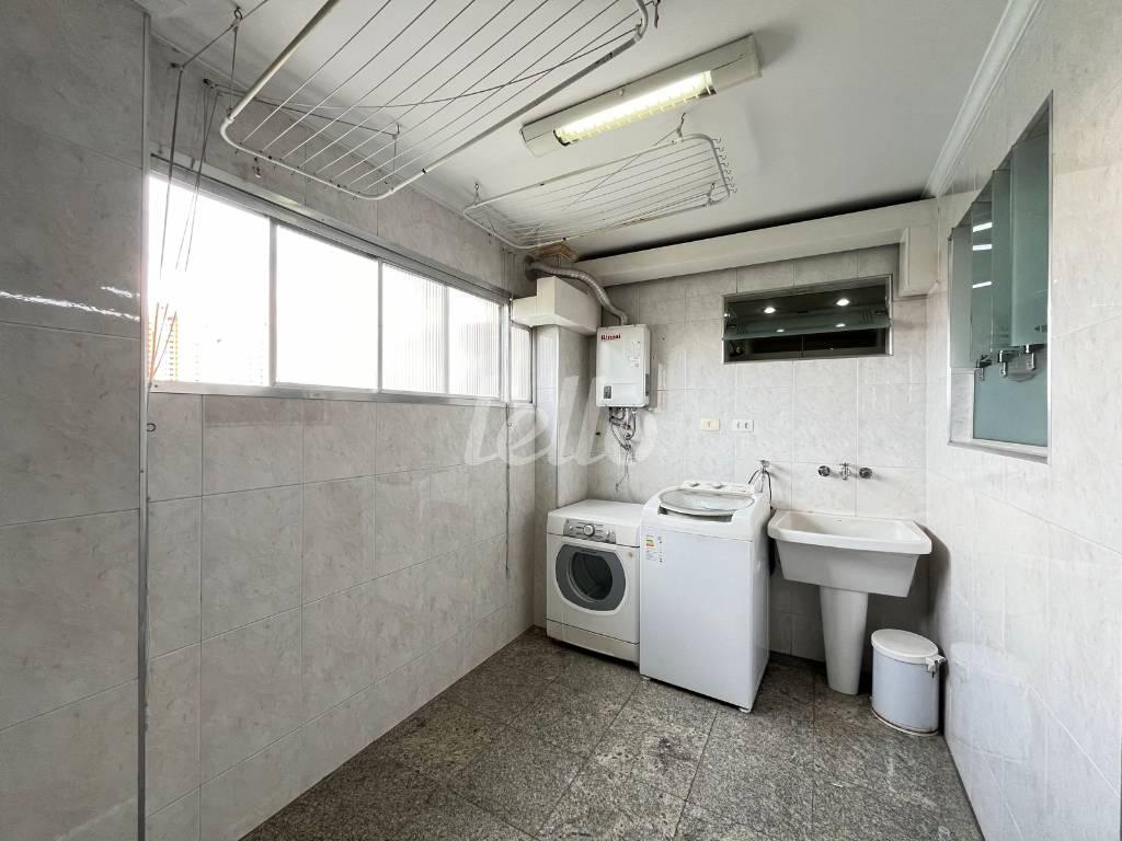 ÁREA DE SERVIÇO de Apartamento à venda, Padrão com 133 m², 3 quartos e 2 vagas em Vila Gomes Cardim - São Paulo