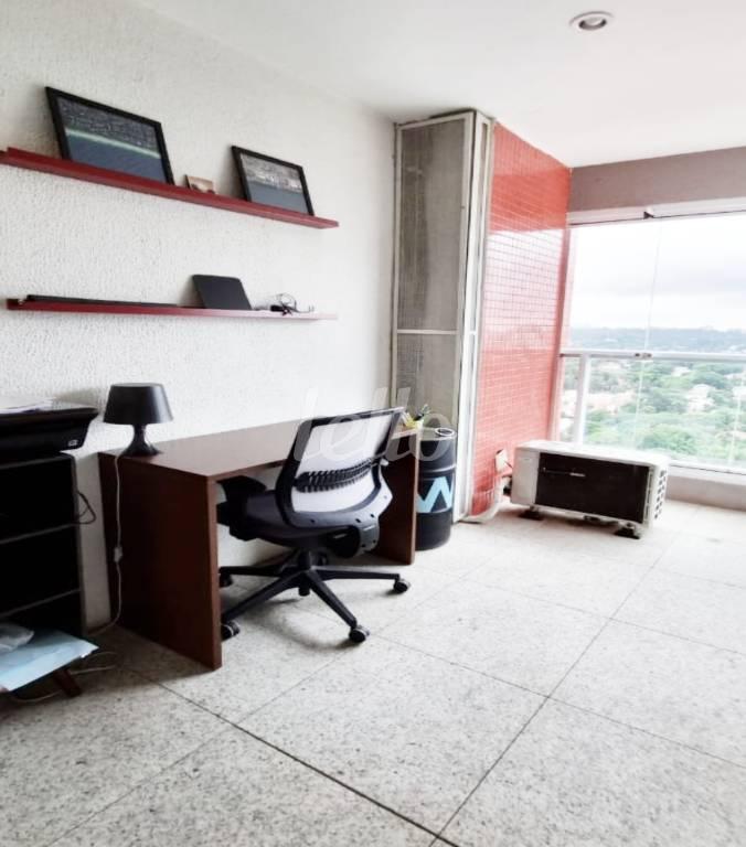 VARANDA SUÍTE MASTER de Apartamento à venda, Padrão com 117 m², 2 quartos e 2 vagas em Campo Belo - São Paulo