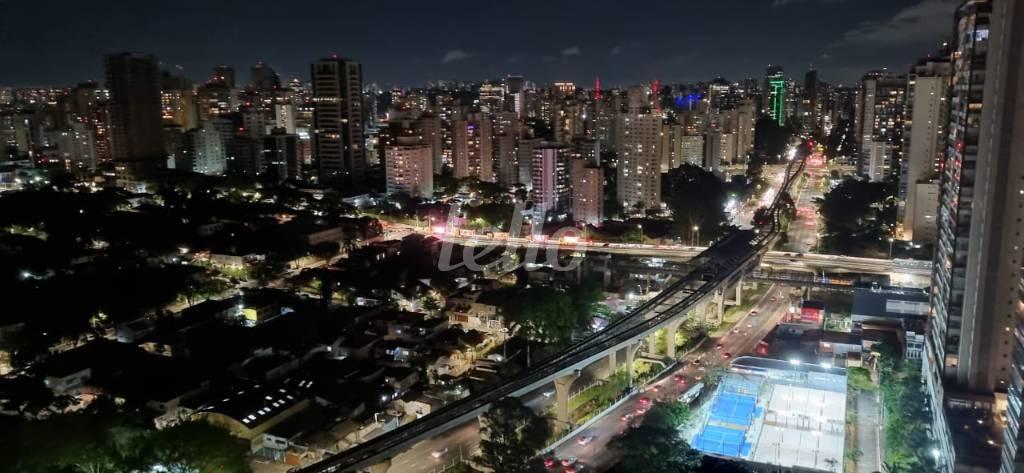 VISTA de Apartamento à venda, Padrão com 117 m², 2 quartos e 2 vagas em Campo Belo - São Paulo