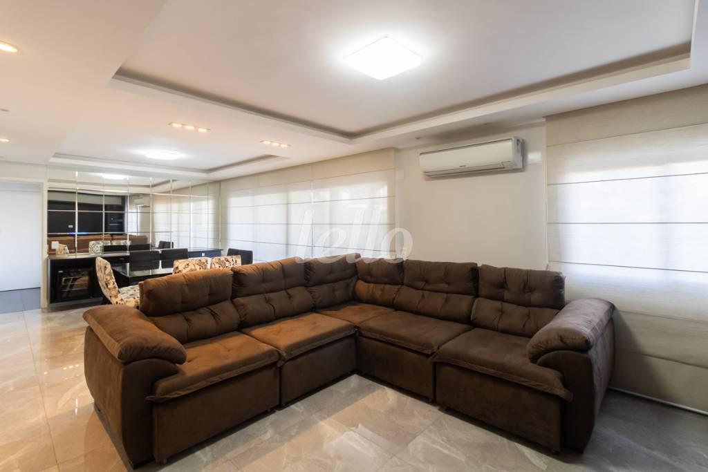 01 SALA de Apartamento à venda, Padrão com 182 m², 3 quartos e 3 vagas em Vila Gomes Cardim - São Paulo
