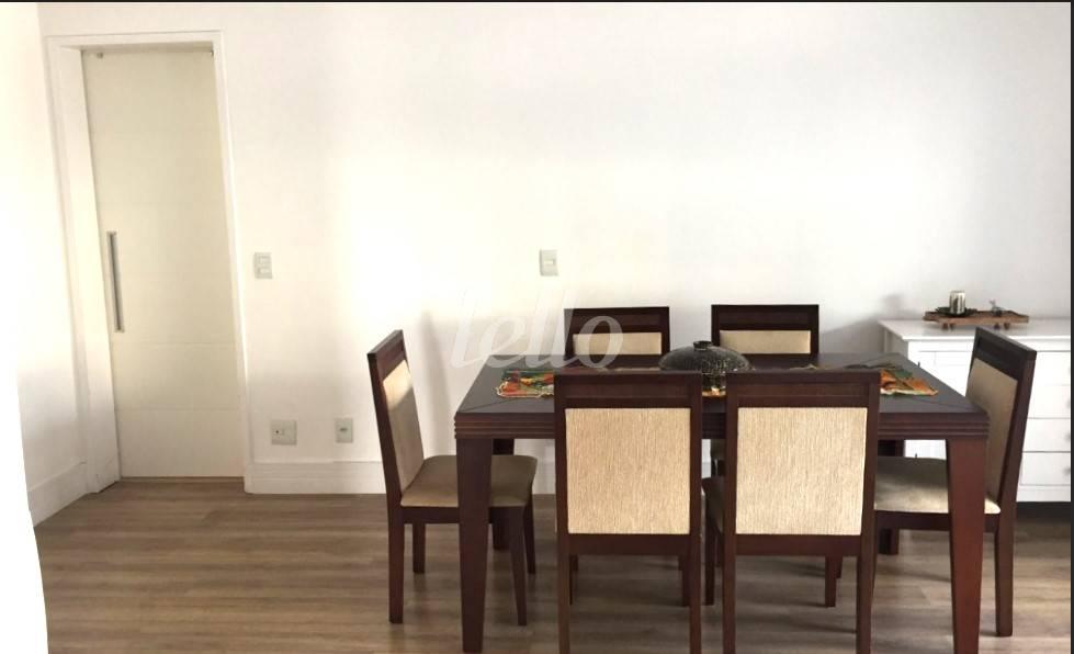 SALA de Apartamento à venda, Padrão com 127 m², 3 quartos e 2 vagas em Vila Firmiano Pinto - São Paulo