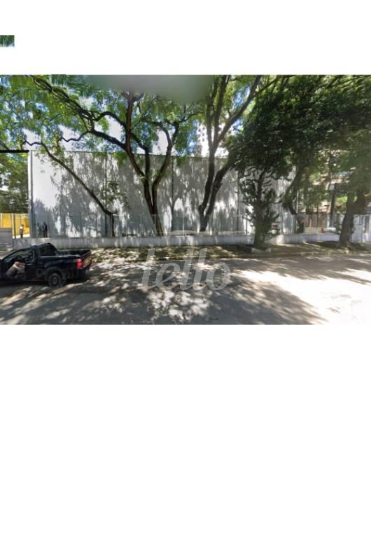 FACHADA de Galpão/Armazém para alugar, Padrão com 6570 m², e 30 vagas em Vila Leopoldina - São Paulo