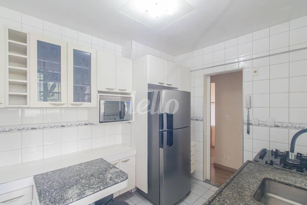 COZINHA de Apartamento para alugar, Padrão com 96 m², 3 quartos e 2 vagas em Vila Mascote - São Paulo