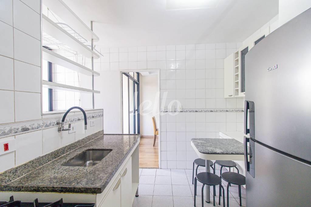 COZINHA de Apartamento para alugar, Padrão com 96 m², 3 quartos e 2 vagas em Vila Mascote - São Paulo