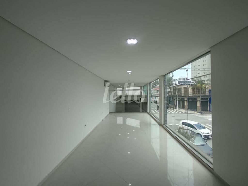 PISO SUPERIOR de Prédio Comercial para alugar, Monousuário com 140 m², e em Vila Gomes Cardim - São Paulo