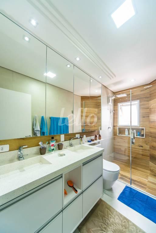 BANHEIRO de Casa à venda, em condomínio - sobrado com 129 m², 3 quartos e 3 vagas em Vila América - Santo André