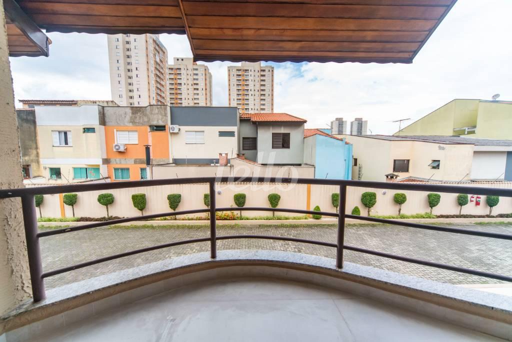 VARANDA DO DORMITÓRIO 1 de Casa à venda, em condomínio - sobrado com 129 m², 3 quartos e 3 vagas em Vila América - Santo André