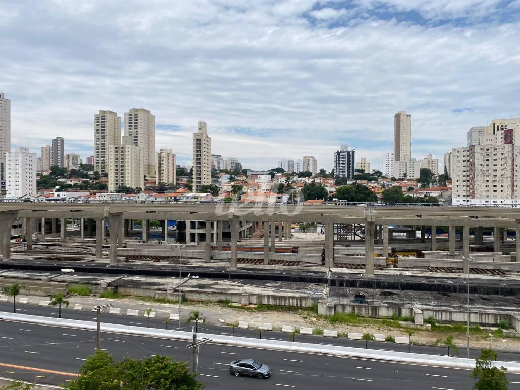 VISTA de Apartamento à venda, Padrão com 62 m², 3 quartos e 1 vaga em Jardim Aeroporto - São Paulo