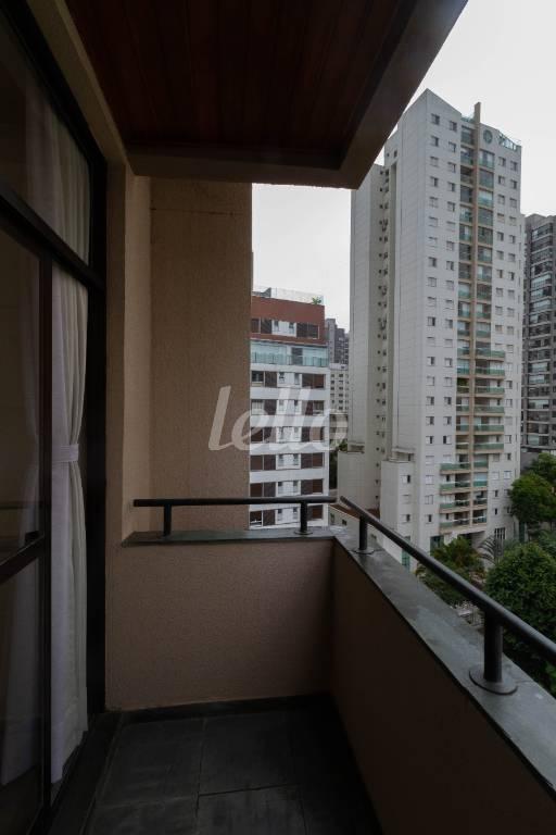 SACADA de Apartamento à venda, Padrão com 37 m², 1 quarto e 1 vaga em Vila Mariana - São Paulo