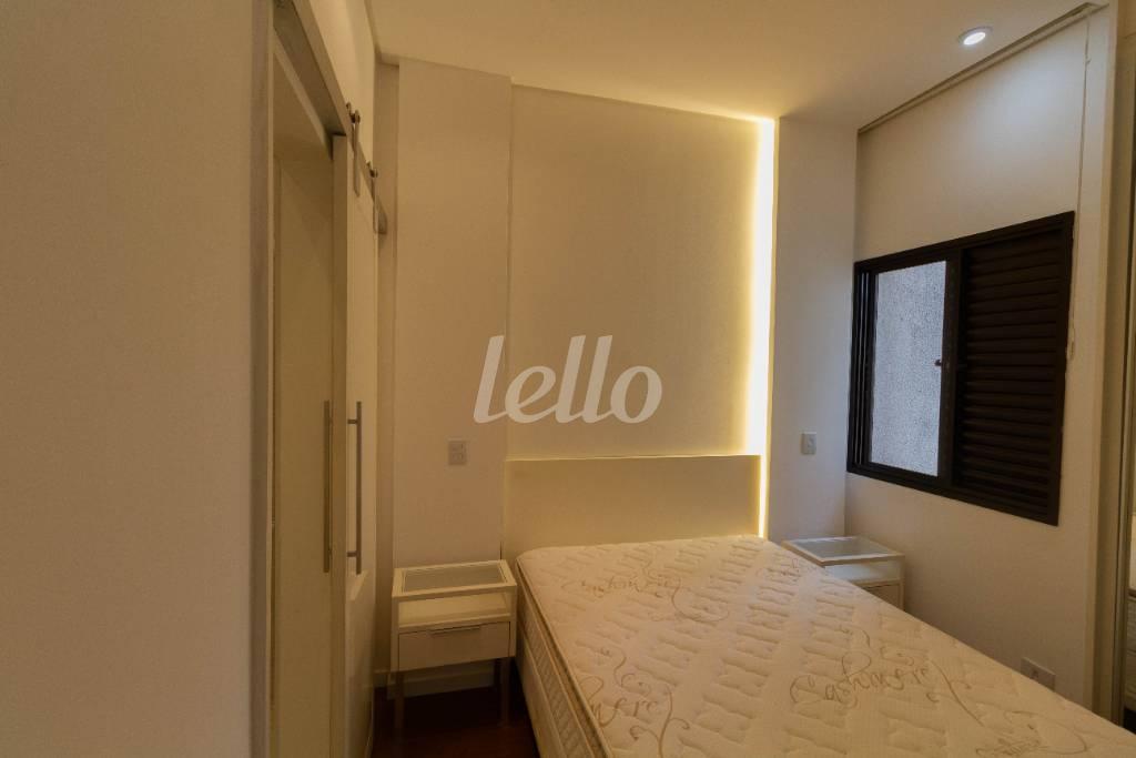 DORMITÓRIO de Apartamento à venda, Padrão com 37 m², 1 quarto e 1 vaga em Vila Mariana - São Paulo