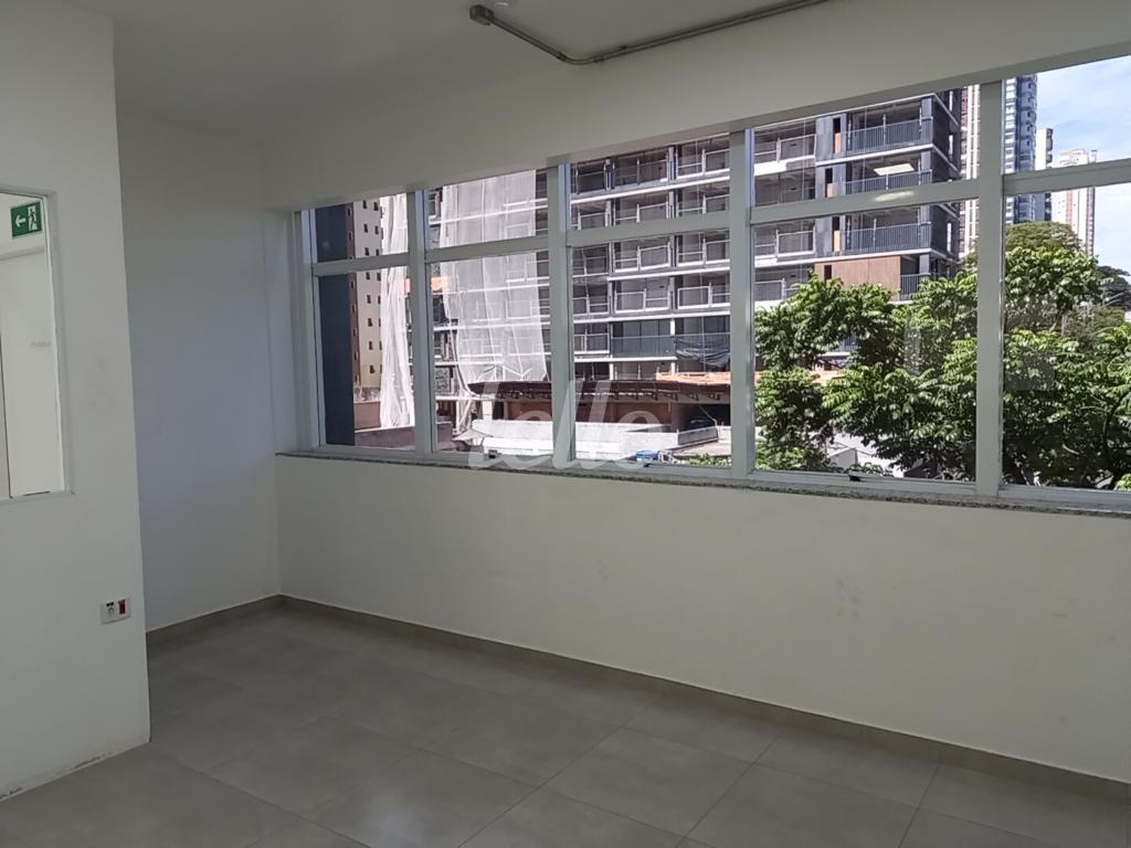 24-SALA 1 - 3 PISO de Prédio Comercial à venda, Monousuário com 559 m², e 5 vagas em Tatuapé - São Paulo