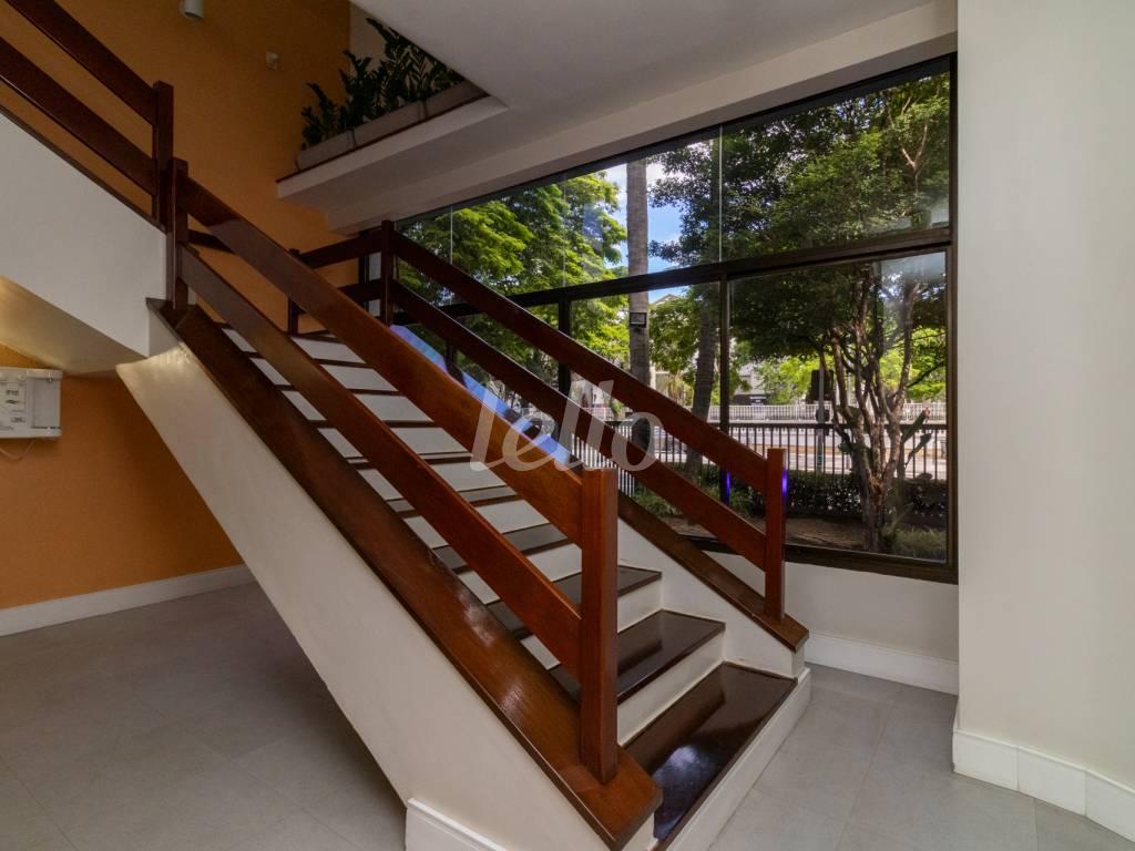 SALA de Casa para alugar, sobrado com 432 m², e 6 vagas em Jardim Paulista - São Paulo