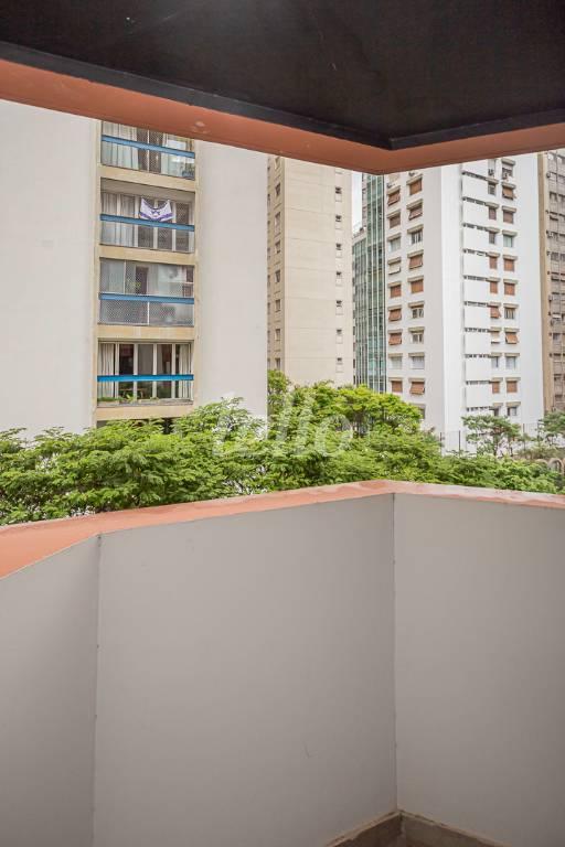 SUITE de Apartamento para alugar, Padrão com 97 m², 3 quartos e 2 vagas em Santa Cecília - São Paulo