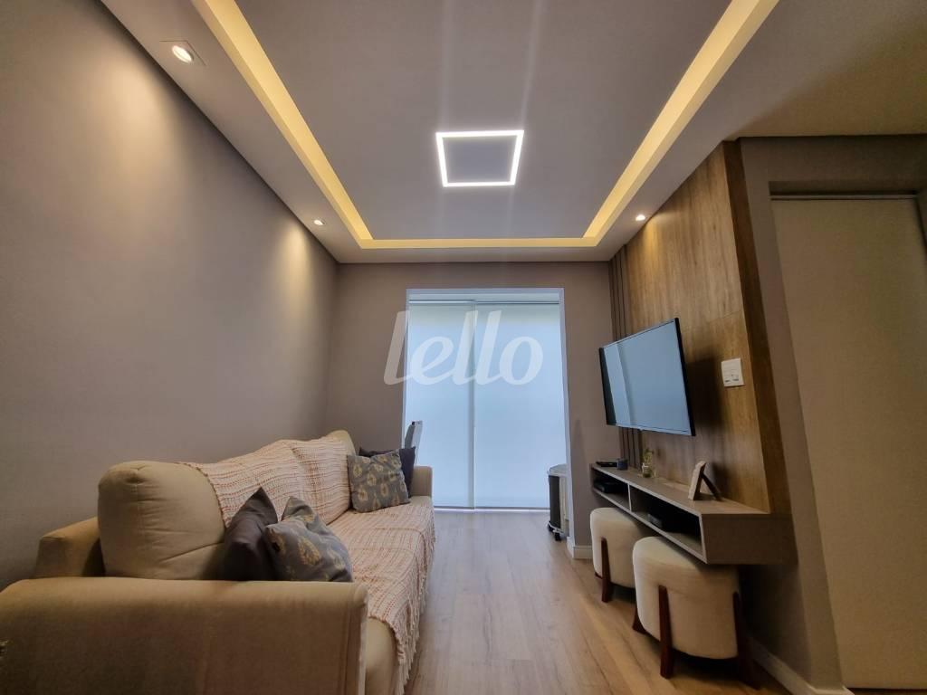 LIVING de Apartamento à venda, Padrão com 33 m², 1 quarto e em Vila Mariana - São Paulo