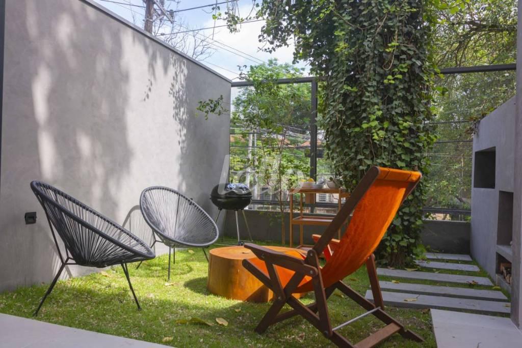 KZA  QUINTAL de Casa à venda, em condomínio - sobrado com 111 m², 2 quartos e 2 vagas em Vila Mariana - São Paulo