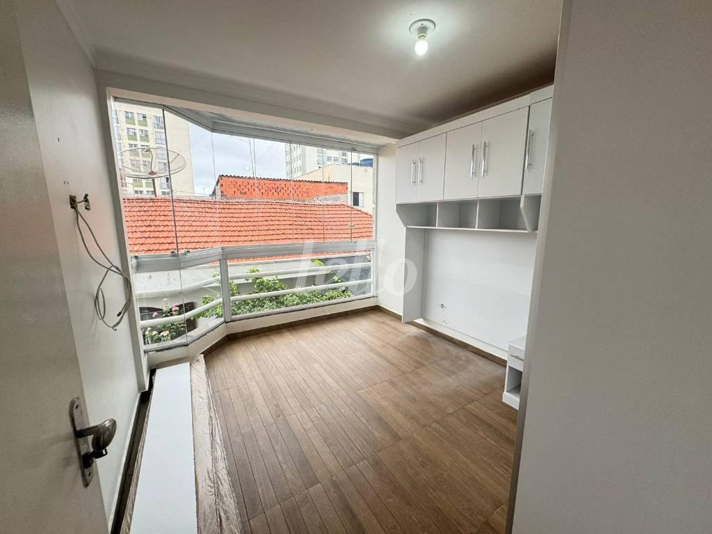 DORMITÓRIO de Casa à venda, sobrado com 100 m², 3 quartos e 1 vaga em Vila Carrão - São Paulo
