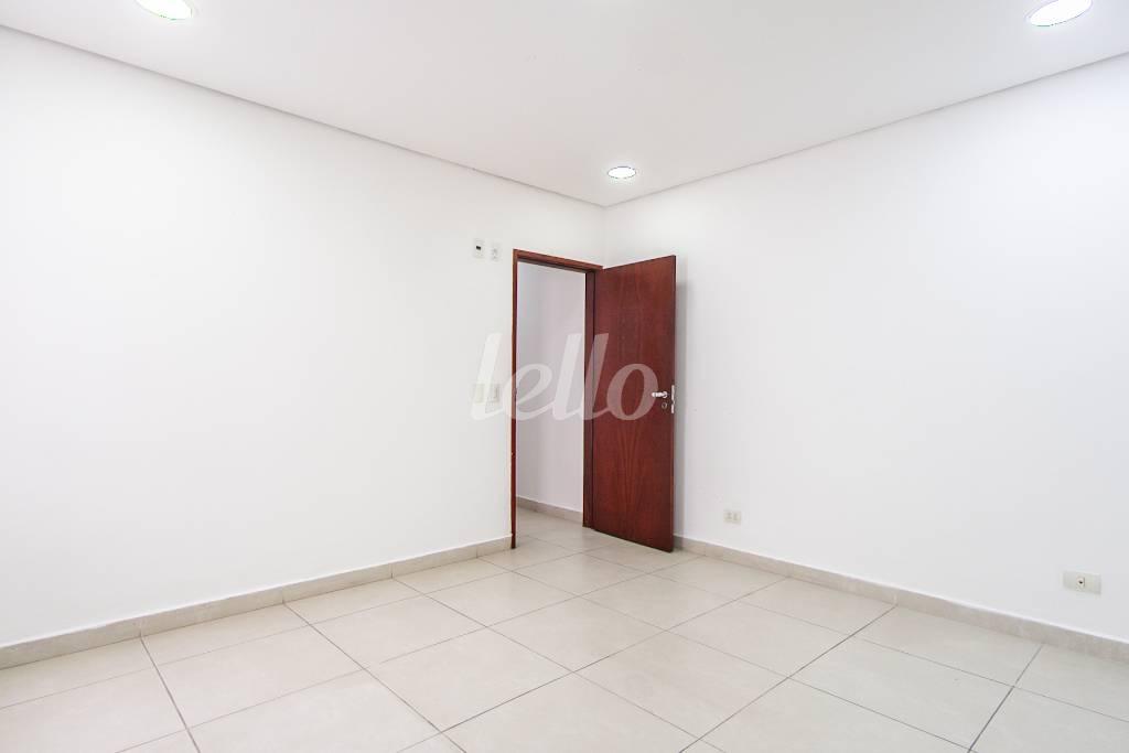 09DORMITORIO-3_002 de Casa para alugar, térrea com 127 m², 3 quartos e 2 vagas em Vila Azevedo - São Paulo