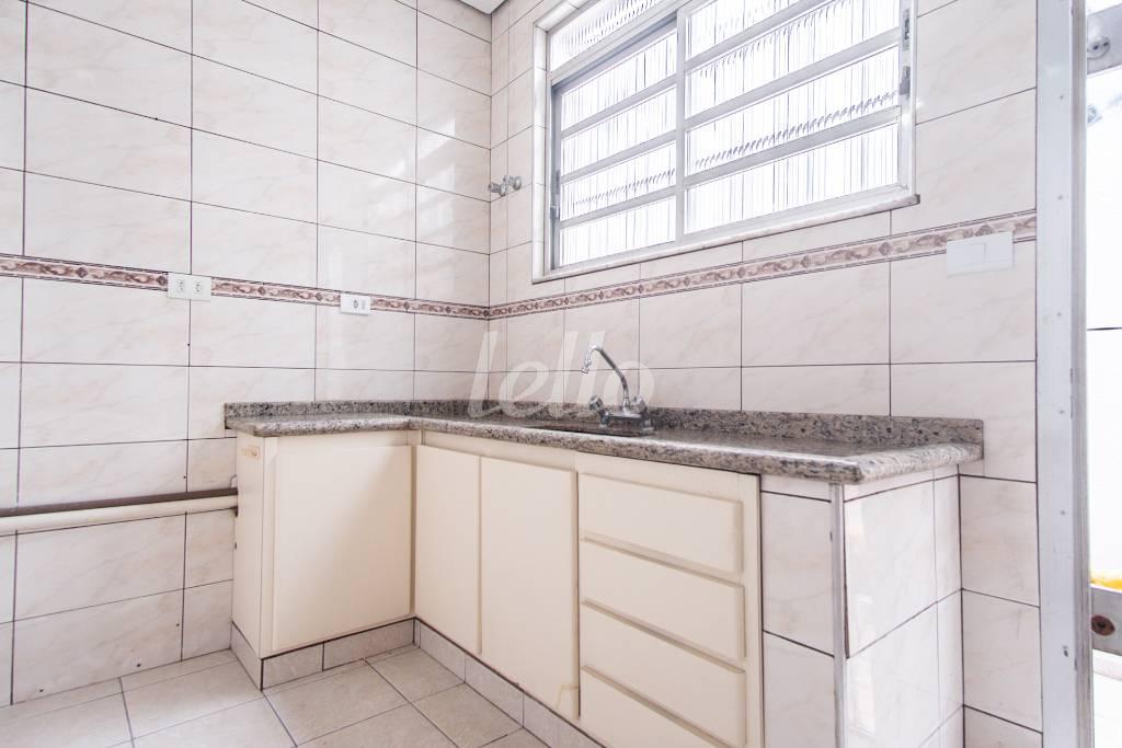 02COZINHA_007 de Casa para alugar, térrea com 127 m², 3 quartos e 2 vagas em Vila Azevedo - São Paulo