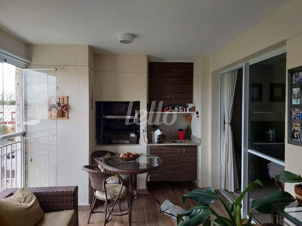 VARANDA GOURMET de Apartamento à venda, Padrão com 103 m², 3 quartos e 2 vagas em Vila Brasilio Machado - São Paulo