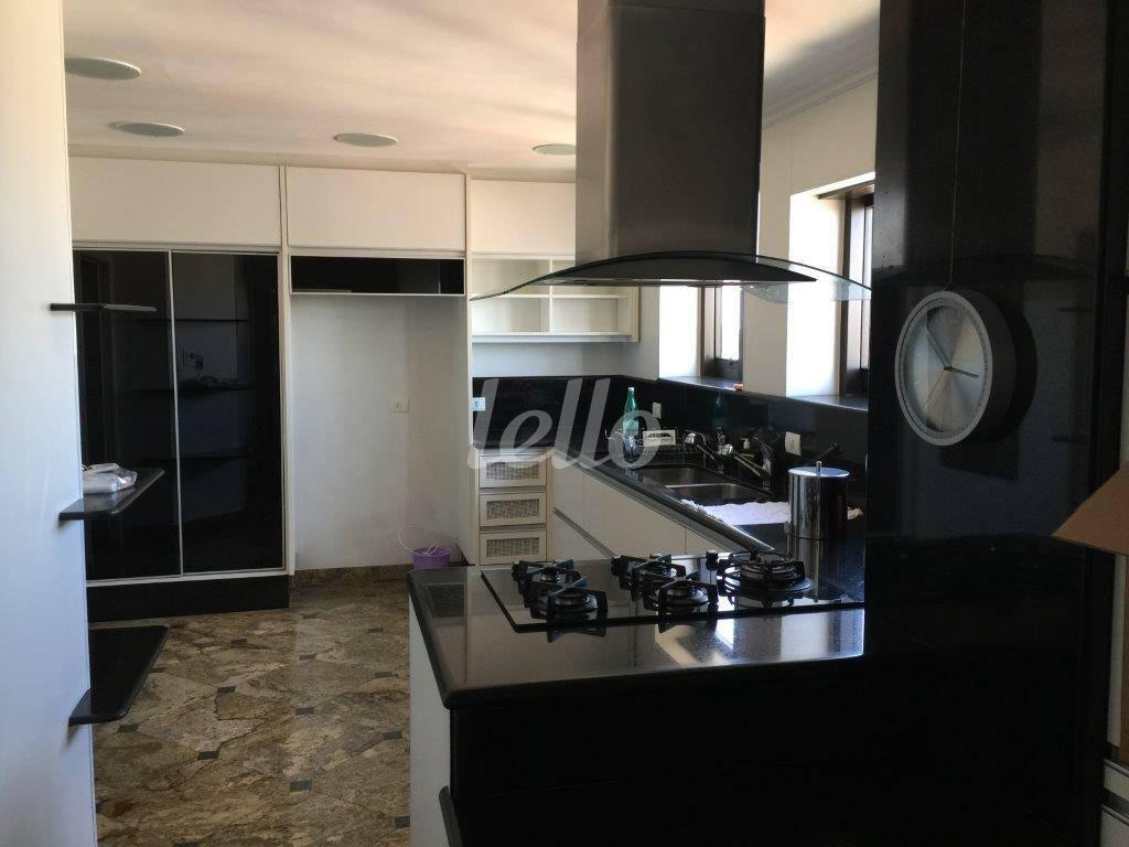 IMG-20240125-WA0006 de Apartamento à venda, Padrão com 590 m², 4 quartos e 5 vagas em Bosque da Saúde - São Paulo