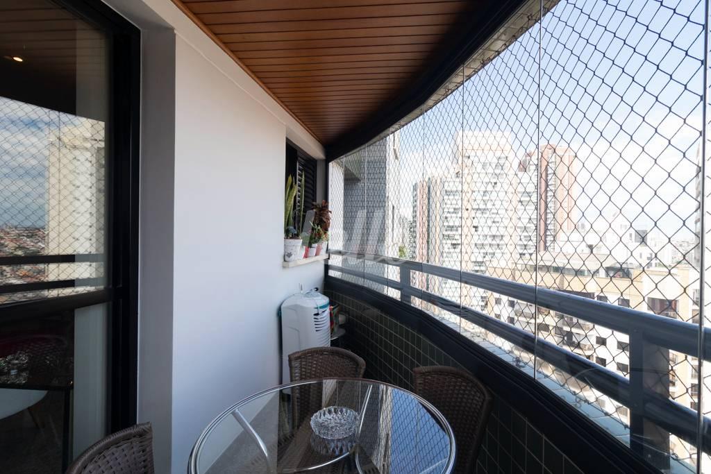 8 - VARANDA de Apartamento à venda, Padrão com 126 m², 3 quartos e 3 vagas em Vila Regente Feijó - São Paulo