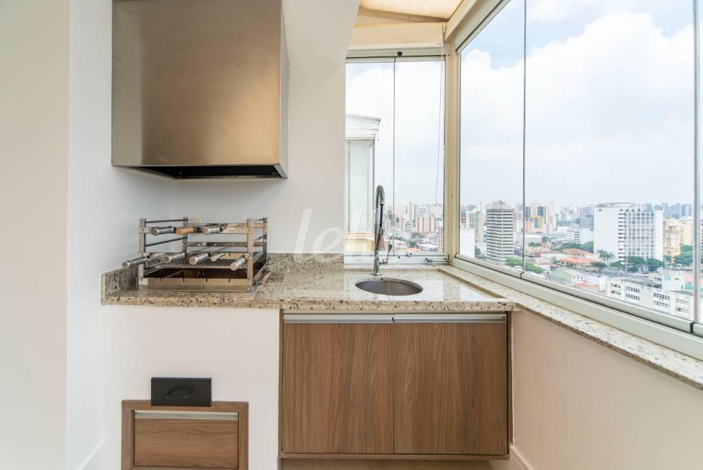PIA E CHURRASQUEIRA DA SALA de Apartamento à venda, Duplex com 227 m², 3 quartos e 4 vagas em Centro - Santo André