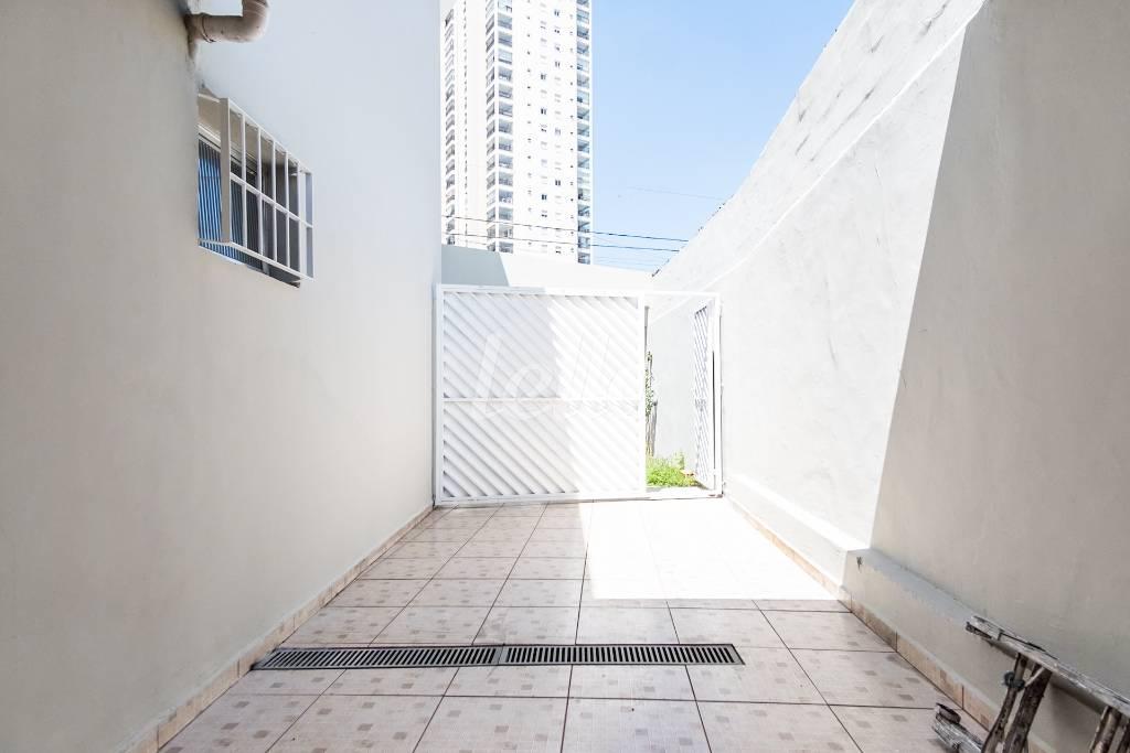 ÁREA DE SERVIÇOS de Casa à venda, sobrado com 157 m², 3 quartos e 3 vagas em Jardim Piqueroby - São Paulo