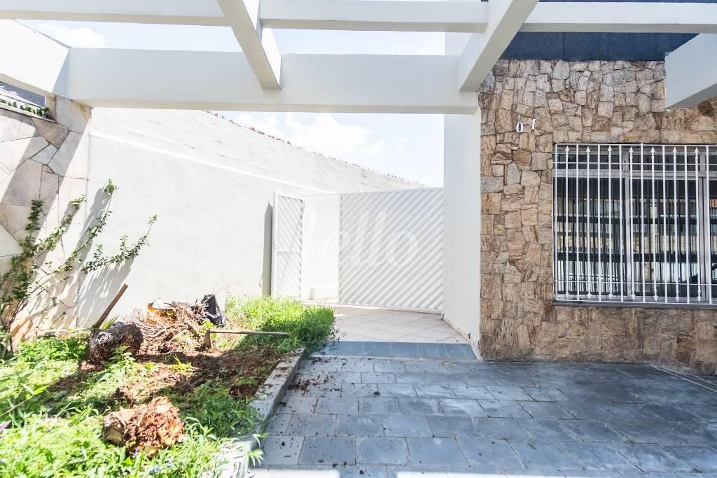 ÁREA DE SERVIÇOS de Casa à venda, sobrado com 157 m², 3 quartos e 3 vagas em Jardim Piqueroby - São Paulo