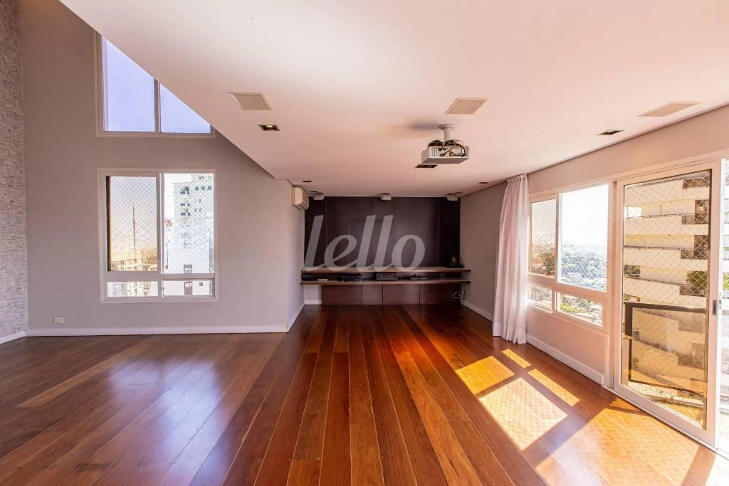 SALA de Apartamento para alugar, Padrão com 269 m², 4 quartos e 4 vagas em Santa Cecília - São Paulo