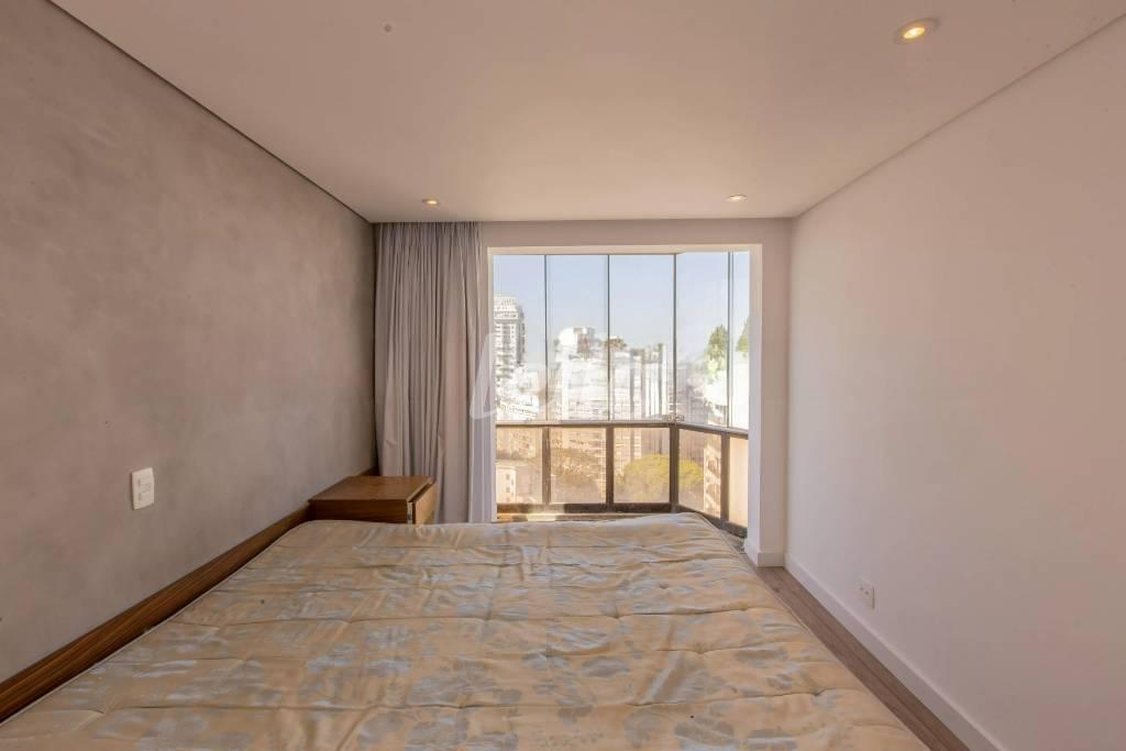 SUITE 1 de Apartamento para alugar, Padrão com 269 m², 4 quartos e 4 vagas em Santa Cecília - São Paulo