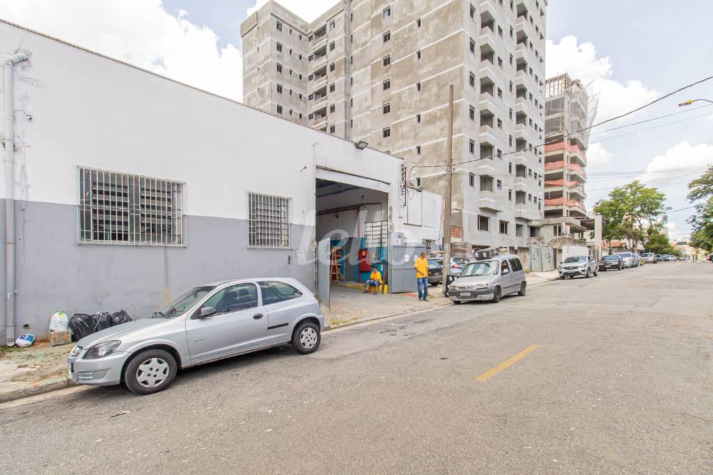 FACHADA de Galpão/Armazém para alugar, Padrão com 1432 m², e 50 vagas em Vila São Pedro - Santo André