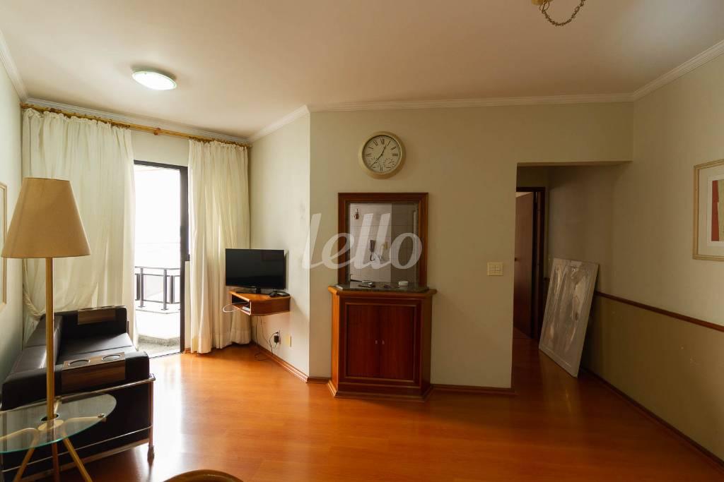 SALA de Apartamento para alugar, Padrão com 40 m², 1 quarto e 1 vaga em Parque da Mooca - São Paulo