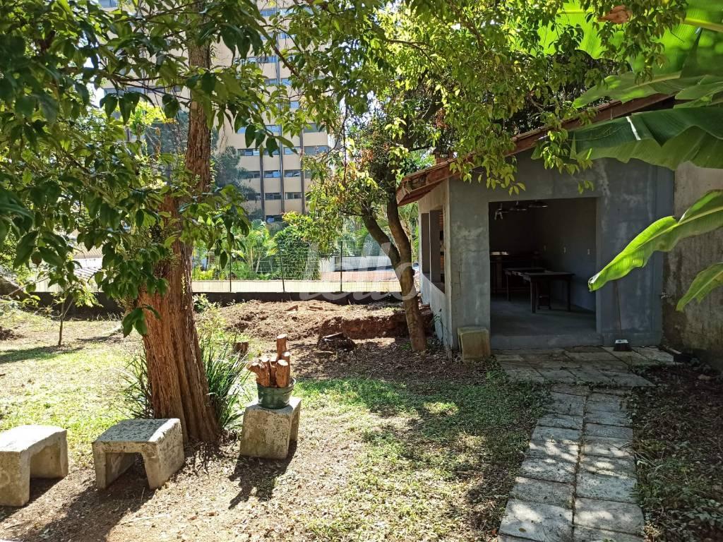 FOTO de Área / Terreno à venda, Padrão com 1100 m², e em Tremembé - São Paulo