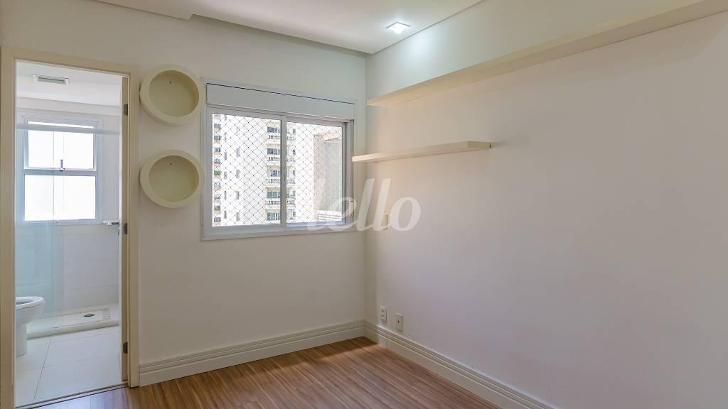 SUITE 2 de Apartamento para alugar, Padrão com 194 m², 4 quartos e 4 vagas em Campo Belo - São Paulo