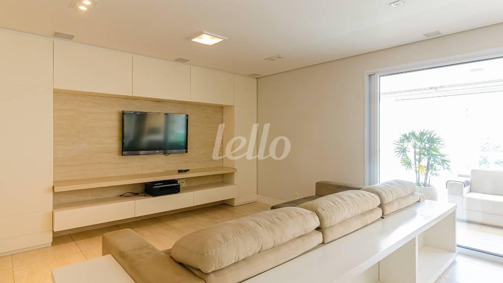 SALA de Apartamento para alugar, Padrão com 194 m², 4 quartos e 4 vagas em Campo Belo - São Paulo