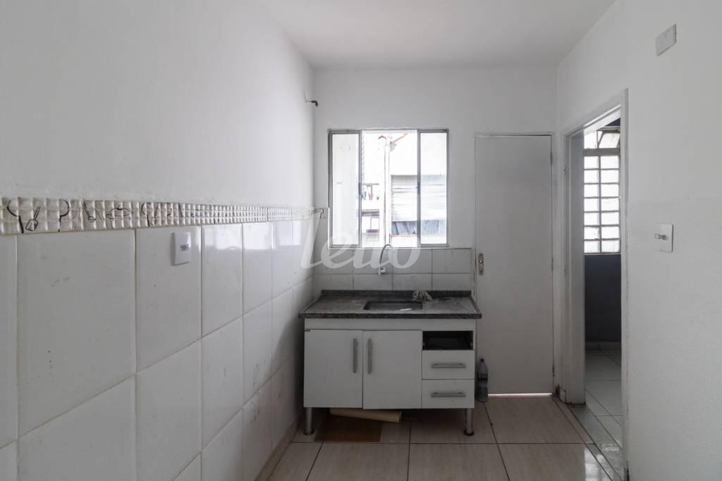COZINHA de Apartamento para alugar, Padrão com 75 m², 2 quartos e em Liberdade - São Paulo