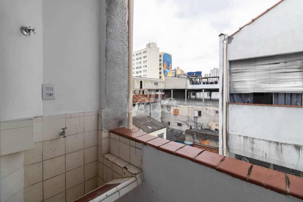 AREA DE SERVIÇO de Apartamento para alugar, Padrão com 75 m², 2 quartos e em Liberdade - São Paulo